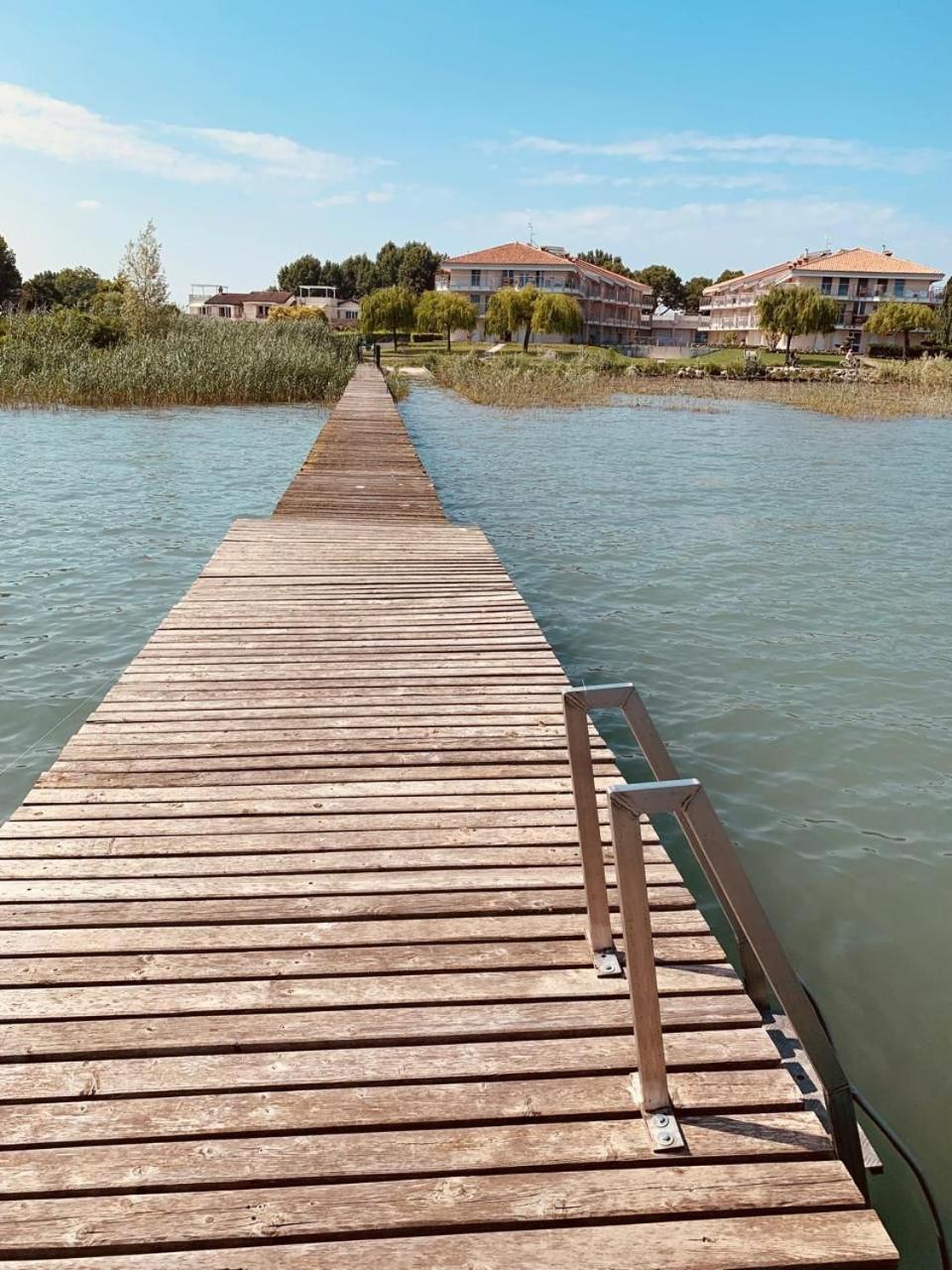 Seeblickwohnung Sirmione - Fronte Lago Mit Privatsteg Kültér fotó
