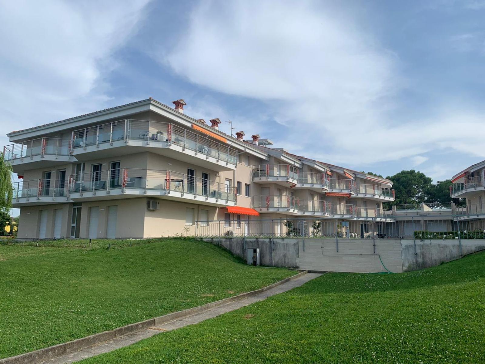Seeblickwohnung Sirmione - Fronte Lago Mit Privatsteg Kültér fotó