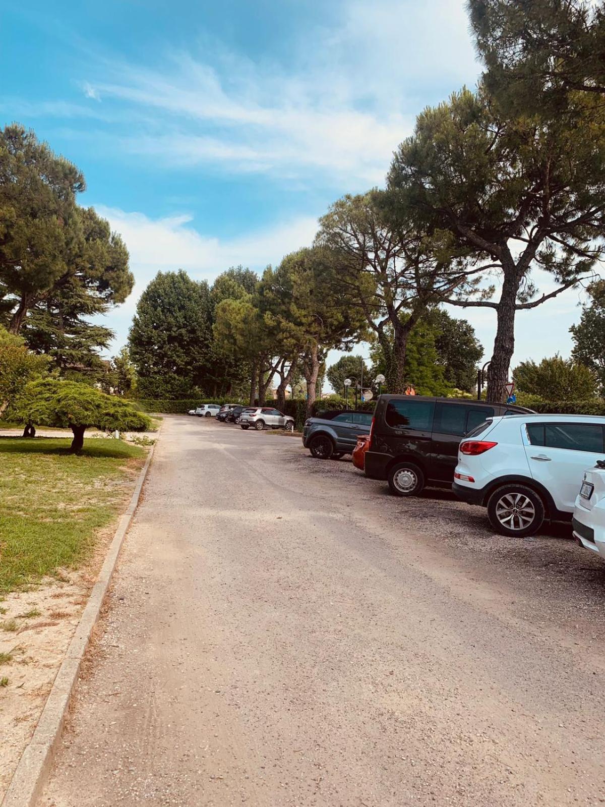Seeblickwohnung Sirmione - Fronte Lago Mit Privatsteg Kültér fotó