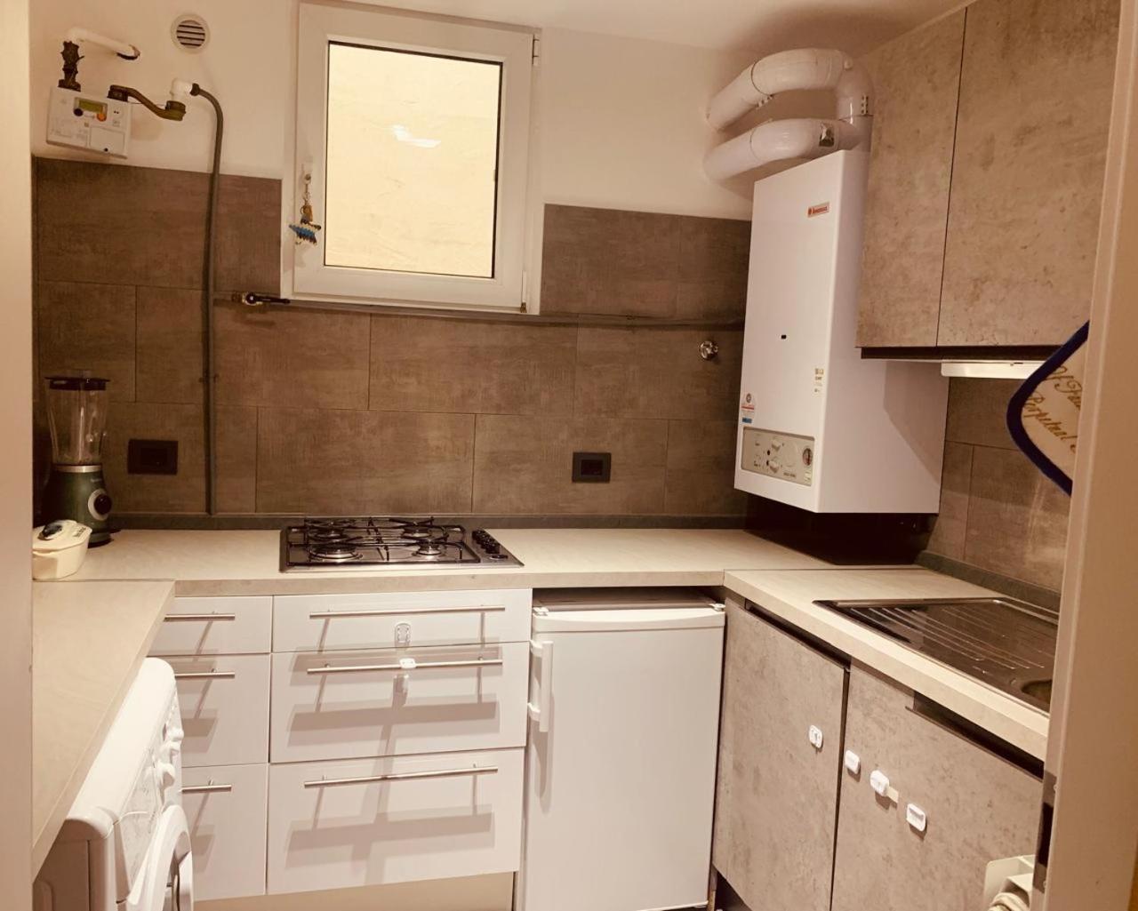Seeblickwohnung Sirmione - Fronte Lago Mit Privatsteg Kültér fotó